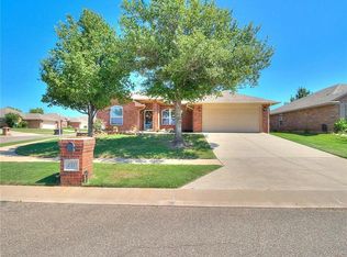 4000 Westend Ave, Moore, OK 73160