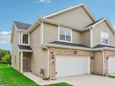 (Undisclosed Address), Lombard, IL, 60148