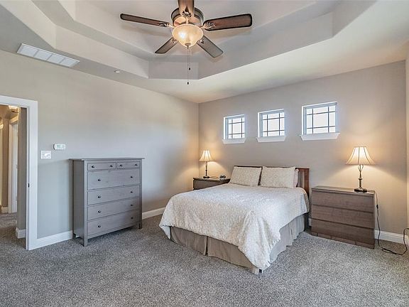 5th image of 1608 Brook Grove Dr
