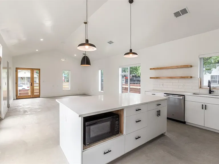 2901 Birmingham Ave — Photo 11