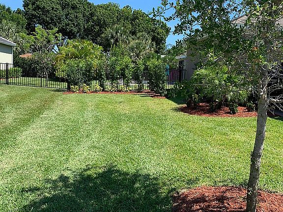 2nd image of 5937 Brae Burn Cir