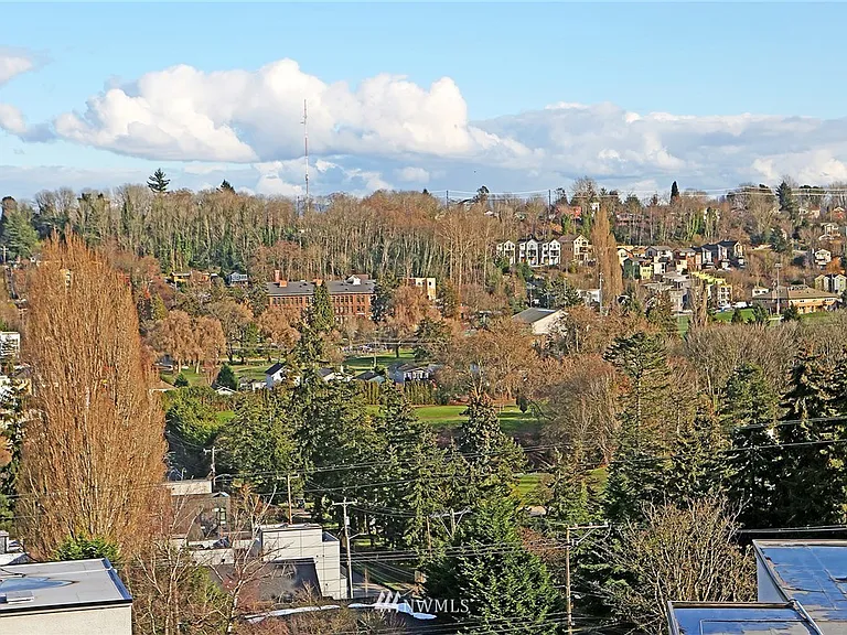 3104 SW Avalon Way — Photo 13