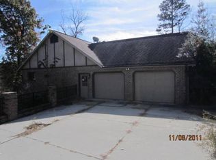 4540 N Center St, Hickory, NC 28601