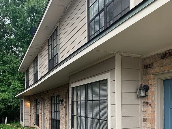 2045 Sherwood Meadow Dr, Baton Rouge, LA 70816