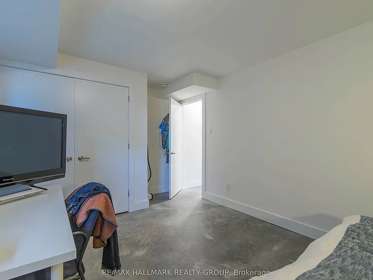 49 Chippewa Ave #LOWER — Photo 12