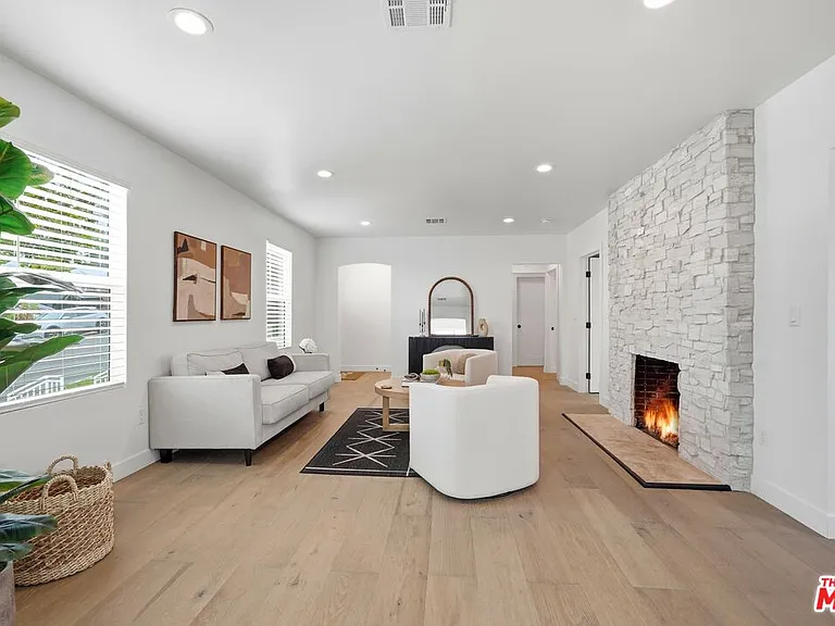 5452 Harcross Dr — Photo 19