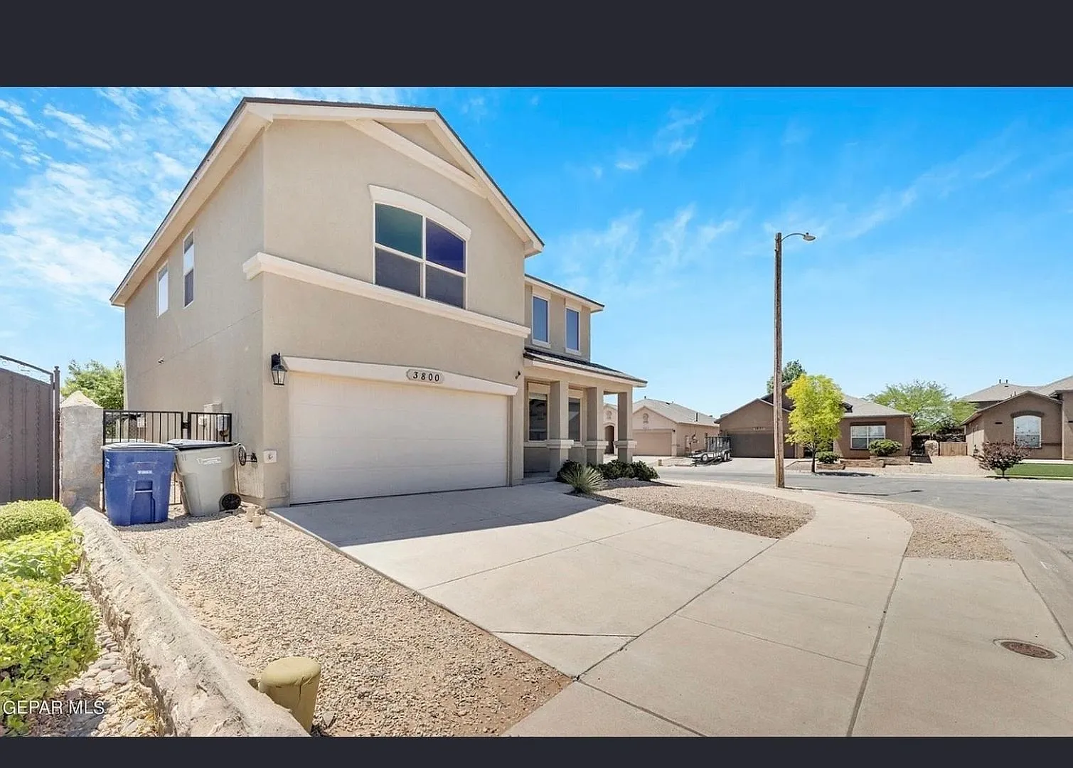 Spacious 4BR House in El Paso — Photo 2