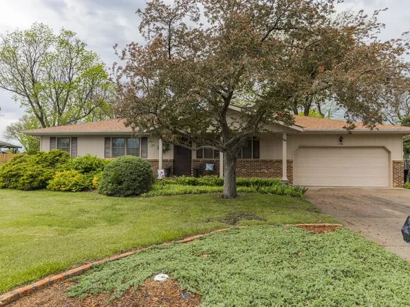 2736 Bret Ave, Salina, KS 67401