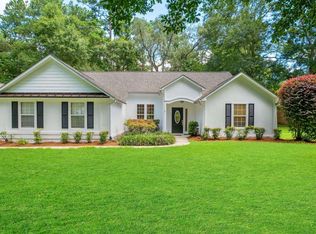 3498 Loma Farm Rd, Tallahassee, FL 32309