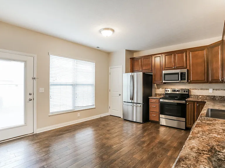 6048 Shreven Dr — Photo 7