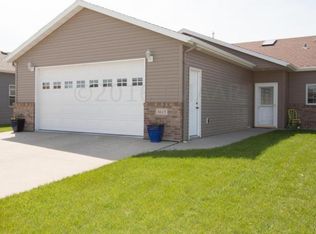 3615 11th Ave S, Moorhead, MN 56560