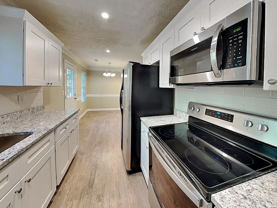 1st image of 50 Hidden Brook Trl