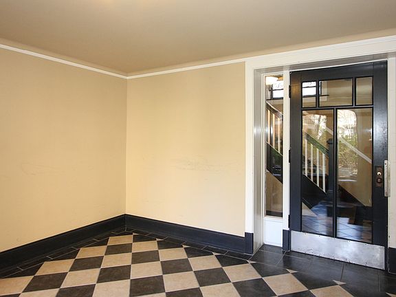 4th image of 619 Washington Blvd APT 3W