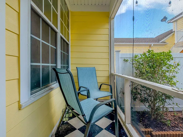 4311 Four Oaks Blvd — Photo 30