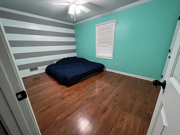 4th image of 3002 21st Ave