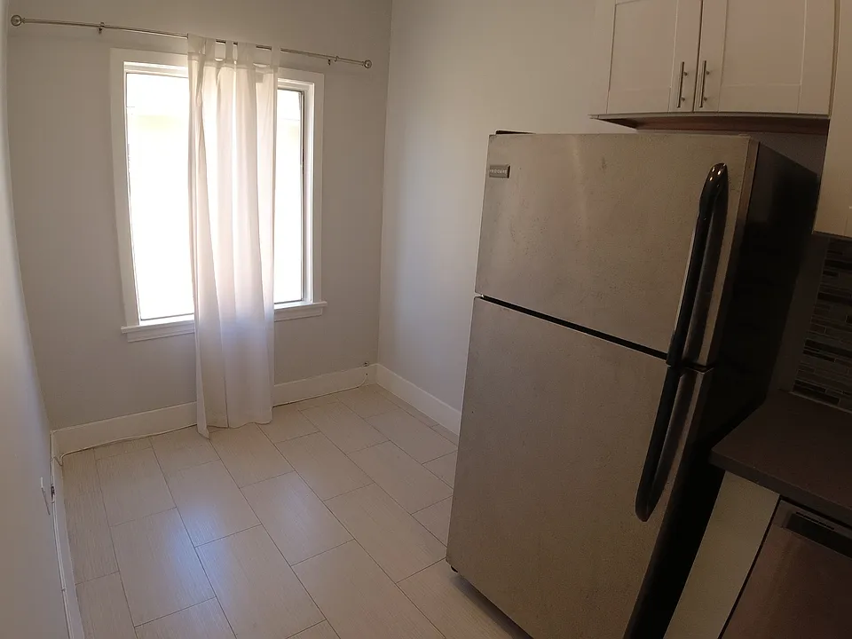 837 S Normandie Ave #208