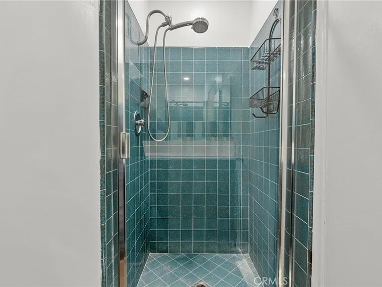 9724 Bothwell Rd — Photo 21