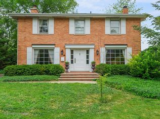 4 N Stough St, Hinsdale, IL