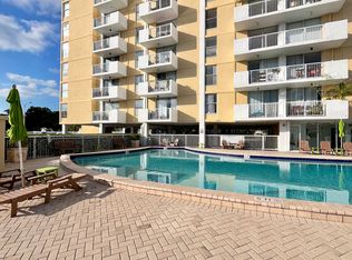 2020 NE 135th St APT 907, North Miami, FL 33181