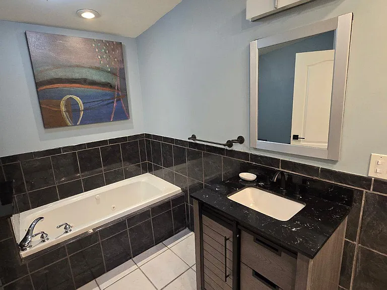 782 W Hamburg St — Photo 31