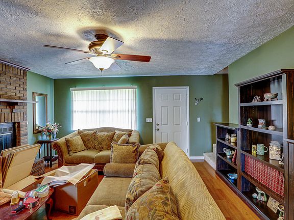 5th image of 4926 Fargo St