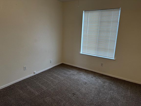 4th image of 2134 E Pinedale Ave