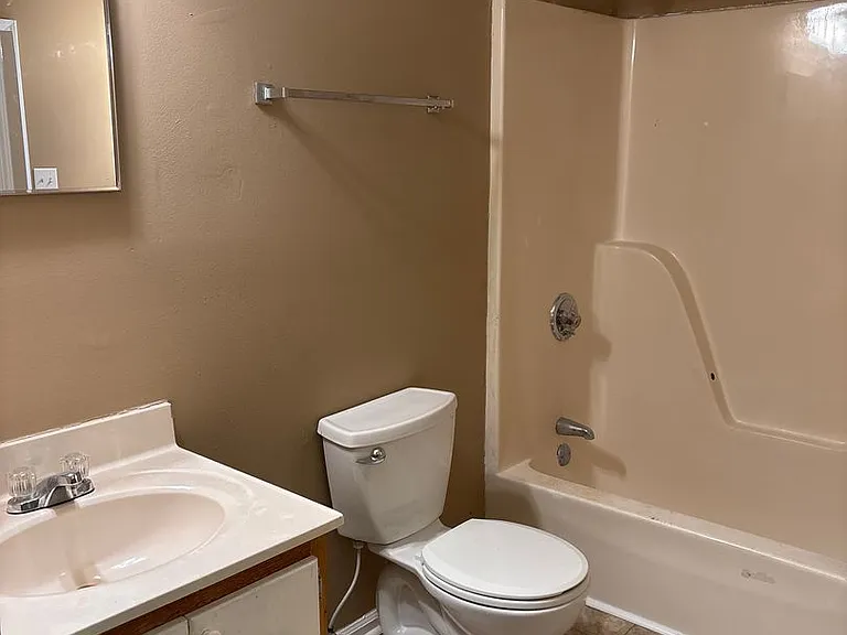 423 Boyd St — Photo 10