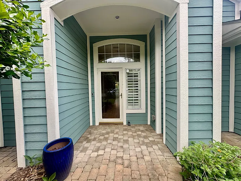 30 Raymond Rd — Photo 5