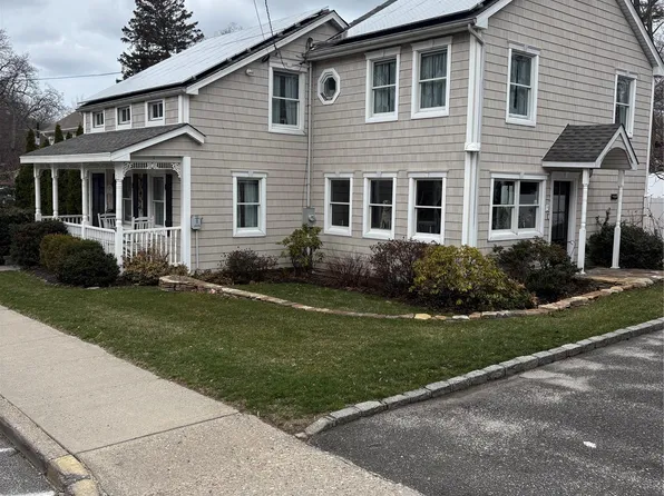 105 Myrtle Avenue, Port Jefferson, NY 11777