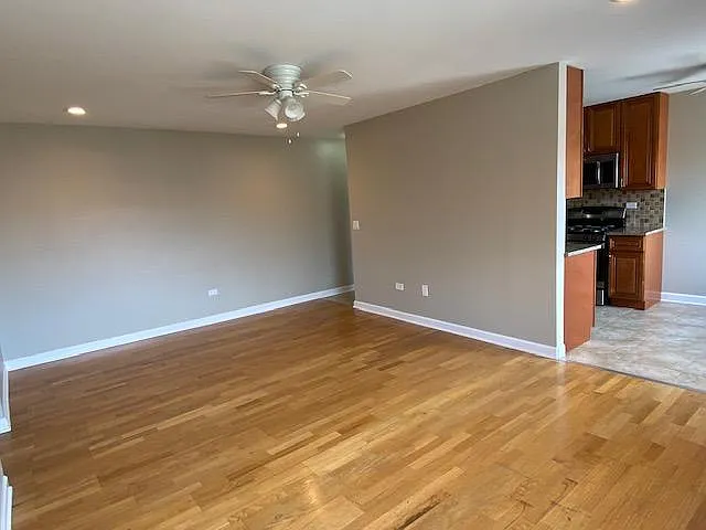 2 bed, 1000 sqft, $1,760 — Photo 4
