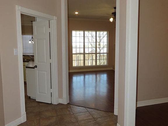 5th image of 16554 Beauregard Dr