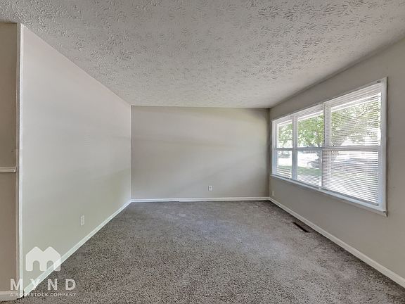 5th image of 6125 Roselawn Dr