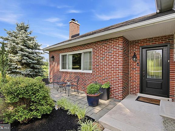 5th image of 1317 Dell Rd