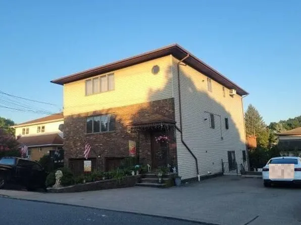 128 Mount Pleasant Ave, Woodland Park, NJ 07424