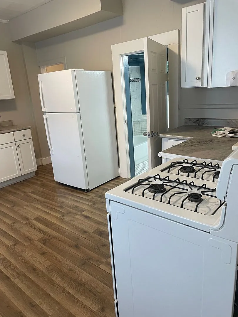 425 Harlan Ave — Photo 1