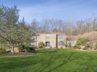 502 Mortimer Ct, Franklin Lakes, NJ 07417