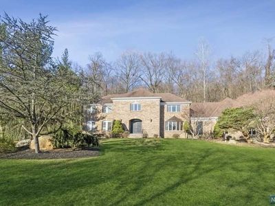 502 Mortimer Ct, Franklin Lakes, NJ, 07417