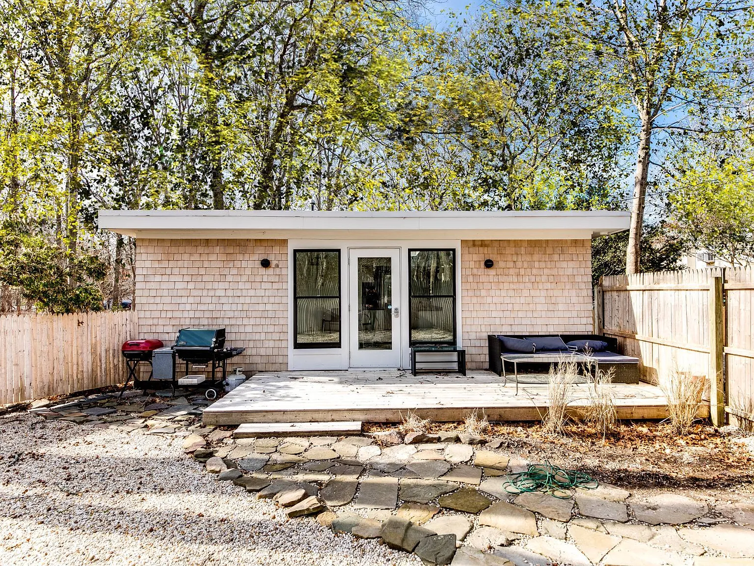 Unique Opportunity, Cottage — Photo 2