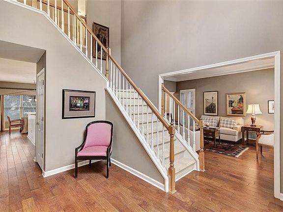 4th image of 5456 Brooke Ridge Dr