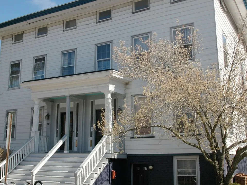 69 Pearl St #3