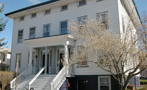 69 Pearl St Photo 1