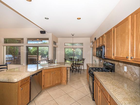 4th image of 11081 N Tapestry Dr