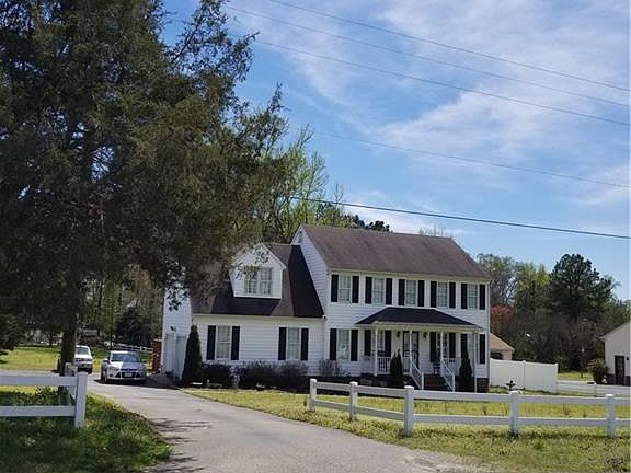 2nd image of 8293 Windsor Dr