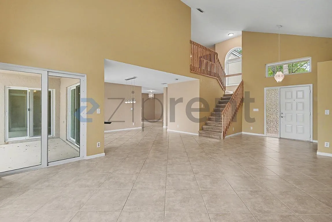 4 bed, 2505 sqft, $3,899 — Photo 1