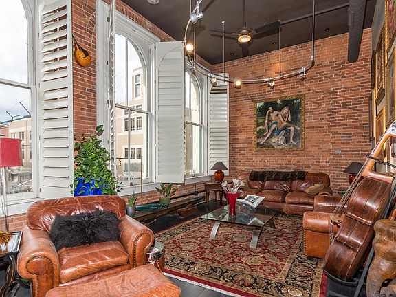 5th image of 207 S Meridian St Unit 2B