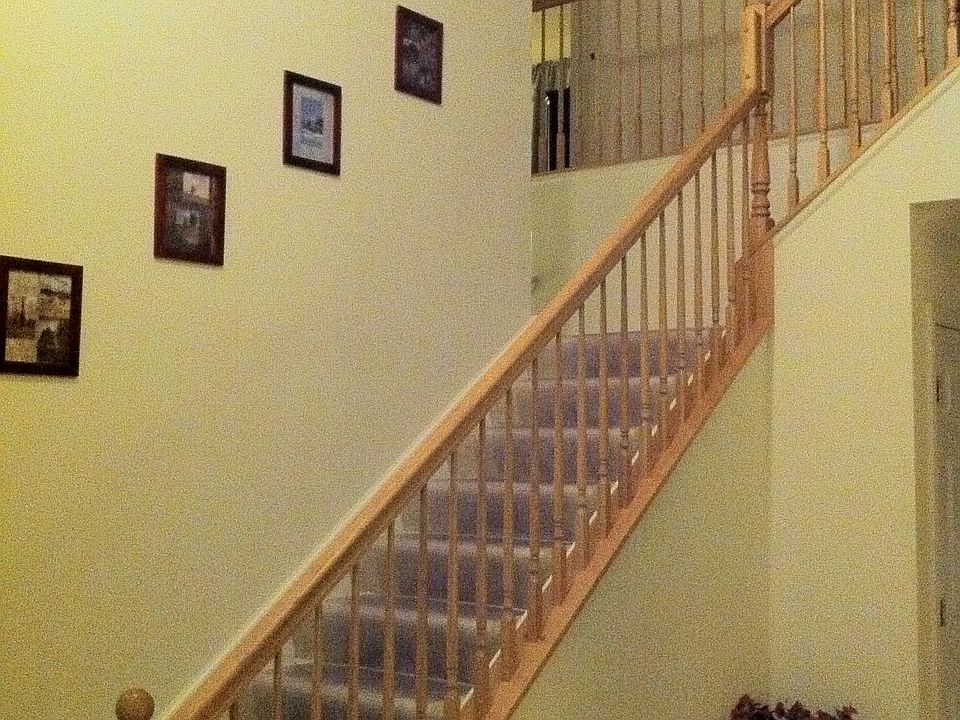 Dual Stairway