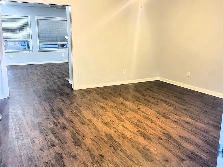 1000 Hereford St — Photo 10