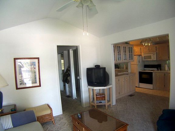 5th image of 746 E Clam Cir