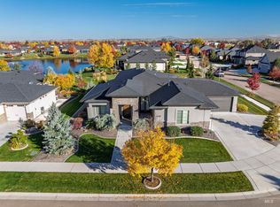 9282 W Deerfawn Dr, Star, ID 83669