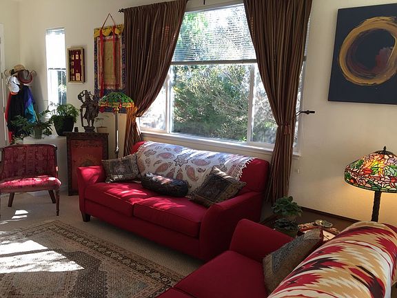 3rd image of 879 Skyridge Dr